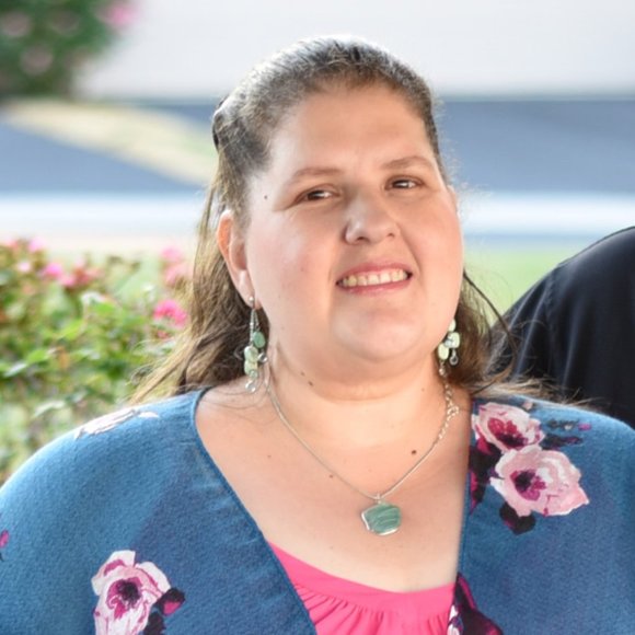 Meet your Posher, Nadia - Picture 1 of 1